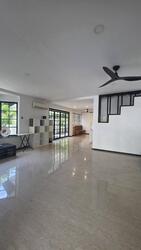 Lorong 107 Changi (D15), Terrace #477131321